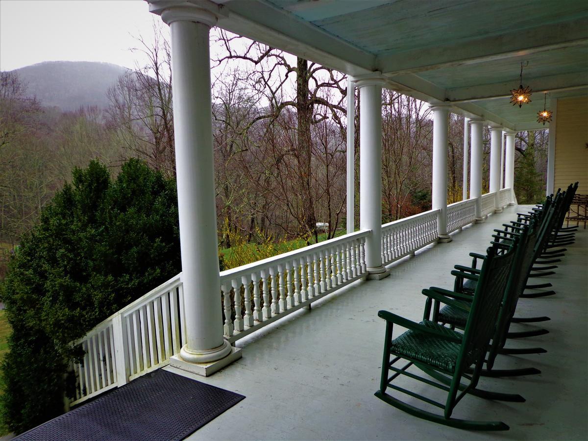 BALSAM MOUNTAIN INN WAYNESVILLE | LOW RATES, NO HIDDEN FEES